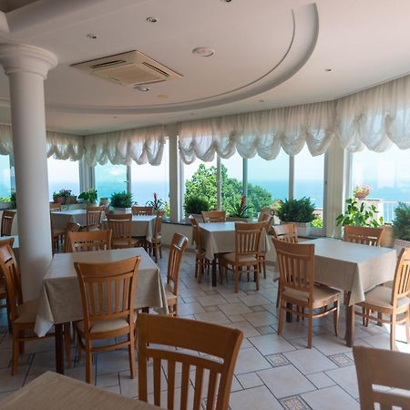 Hotel Villa Ireos Casamicciola Terme Exterior foto